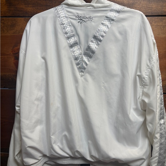 Vintage Retro Reebok Ivory Zip-Front Bomber Jacket with Textured Trim - Picture 8 of 11